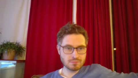 Snapshot of kinksubbydubby chatting on 11-21-25, 09:13 kinksubbydubby online show from 11-21-25, 09:13