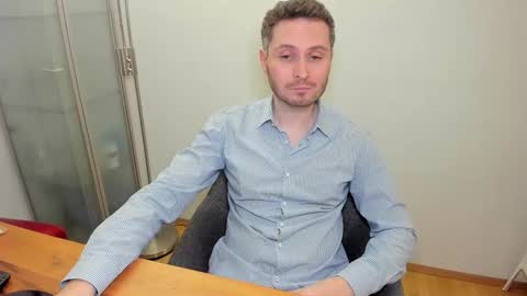 Snapshot of kinksubbydubby chatting on 12-15-25, 06:01 kinksubbydubby online show from 12-15-25, 06:01