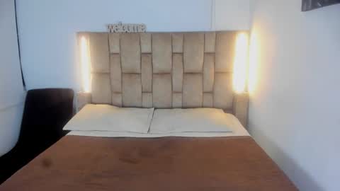 Snapshot of kinky__couplee chatting on 03-08-26, 02:04 kinky__couplee online show from 03-08-26, 02:04