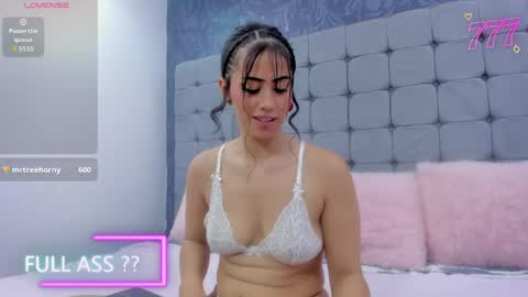 Snapshot of kinky_dakota chatting on 05-16-26, 12:29 dakota online show from 05-16-26, 12:29