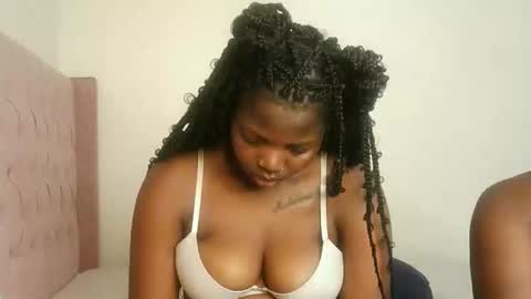 Lola online show from 02-08-26, 09:18