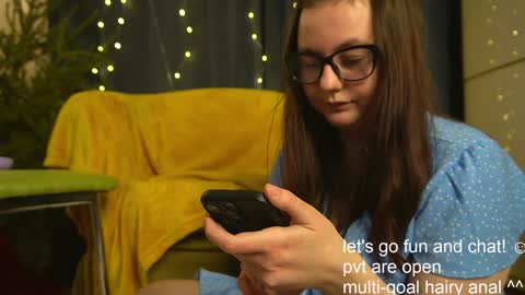 Heeey My name - Rose. Chat w me here or -  online show from 12-30-24, 11:15