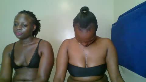 Snapshot of kinky_roey chatting on 03-10-25, 01:56 kinky_roey online show from 03-10-25, 01:56