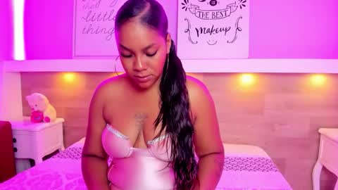 Snapshot of kinky_thifanny chatting on 03-14-26, 11:59 Thifanny online show from 03-14-26, 11:59