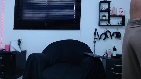 Allison  Diego online show from 01-23-25, 03:22