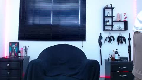 Allison  Diego online show from 03-04-25, 04:09