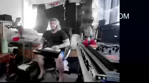 Kinky Cassie online show from 09-19-25, 05:57