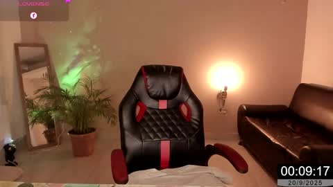 Jenny online show from 09-20-25, 05:08