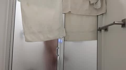 Snapshot of kinkyguy4you00 chatting on 01-13-25, 01:13 whateveryouwant online show from 01-13-25, 01:13