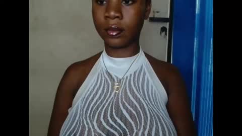 Snapshot of kinkyjuicexx chatting on 09-22-25, 07:32 kinkyjuicexx online show from 09-22-25, 07:32