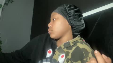 Snapshot of kinkykittee chatting on 02-06-25, 06:29 Bunniii online show from 02-06-25, 06:29