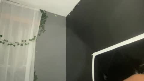 Snapshot of kinkykittee chatting on 02-09-25, 10:09 Bunniii online show from 02-09-25, 10:09