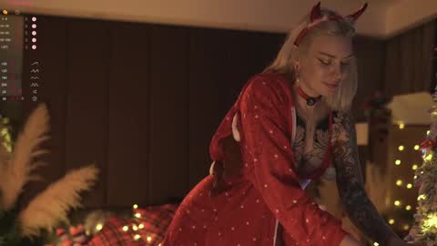 kinkylina_ online show from 12-23-24, 12:52