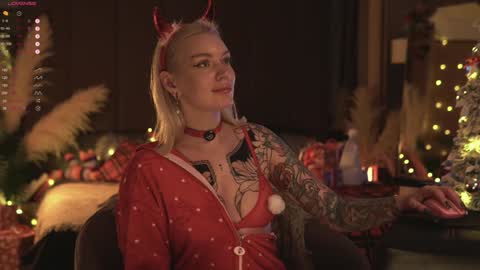 kinkylina_ online show from 12-23-24, 03:55