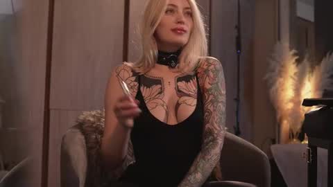 kinkylina_ online show from 02-19-25, 02:23