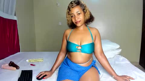 Kinky online show from 05-12-26, 01:36