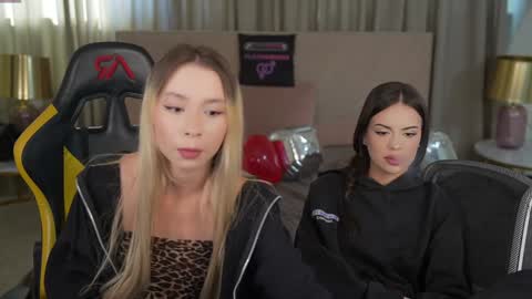 Sweet girls online show from 03-10-26, 08:19