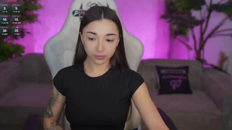 Sweet girls online show from 04-23-26, 07:30