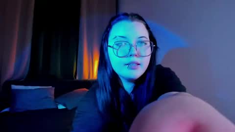 kira online show from 04-25-26, 01:41