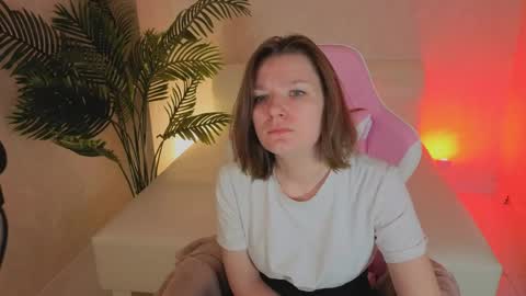 Snapshot of kira_hatti chatting on 05-31-26, 01:25 Kira online show from 05-31-26, 01:25