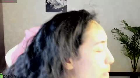 Aura online show from 11-18-25, 12:49