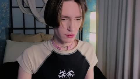 Snapshot of kira_long chatting on 10-30-25, 01:01 MADI online show from 10-30-25, 01:01