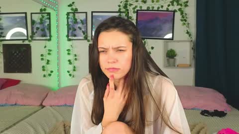 Kira online show from 01-21-25, 11:34