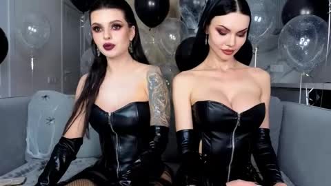 Snapshot of kira_mmr chatting on 11-01-25, 03:36 Kira and friends online show from 11-01-25, 03:36