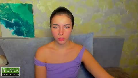 Kira  online show from 11-08-25, 10:19