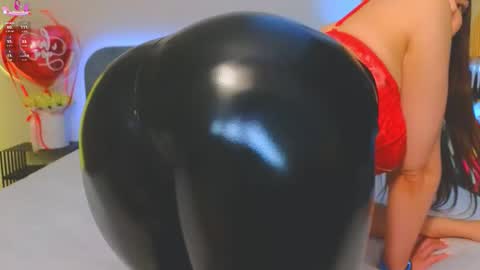 Kira online show from 02-13-26, 06:15