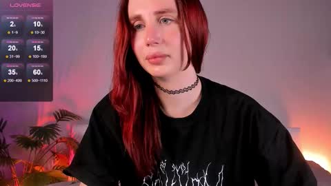 Kira online show from 11-12-25, 01:17