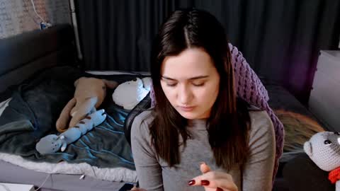 Kira  follow me  online show from 01-21-25, 01:50