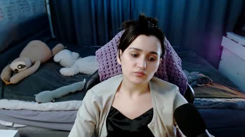 Kira  follow me  online show from 02-02-25, 01:45