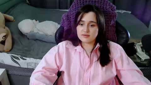 Kira  follow me  online show from 02-14-25, 04:47