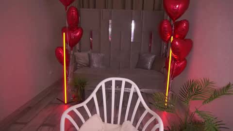 Snapshot of kiracandys chatting on 02-14-25, 09:21 Kira online show from 02-14-25, 09:21