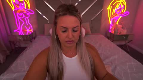 Snapshot of kiracandys chatting on 09-14-25, 08:30 Kira online show from 09-14-25, 08:30