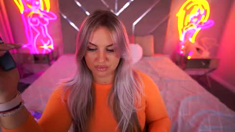 Snapshot of kiracandys chatting on 09-21-25, 08:21 Kira online show from 09-21-25, 08:21