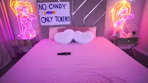 Snapshot of kiracandys chatting on 10-30-25, 08:53 Kira online show from 10-30-25, 08:53