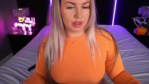 Snapshot of kiracandys chatting on 11-08-25, 11:47 Kira online show from 11-08-25, 11:47