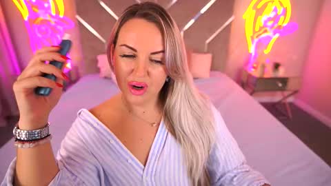 Snapshot of kiracandys chatting on 11-10-25, 11:26 Kira online show from 11-10-25, 11:26