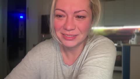 KiraDivine online show from 01-22-25, 07:24