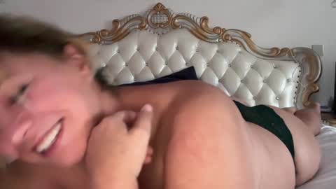 KiraDivine online show from 09-26-25, 01:48