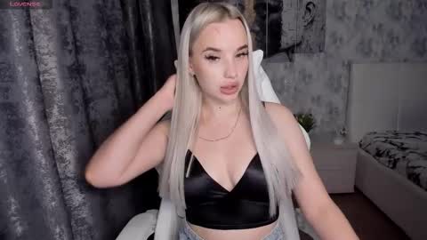 Snapshot of kirakrox chatting on 09-14-25, 07:24 kirakrox online show from 09-14-25, 07:24