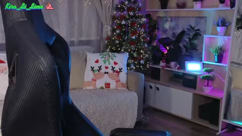 Snapshot of kiralilime chatting on 12-24-24, 08:38 Kira online show from 12-24-24, 08:38