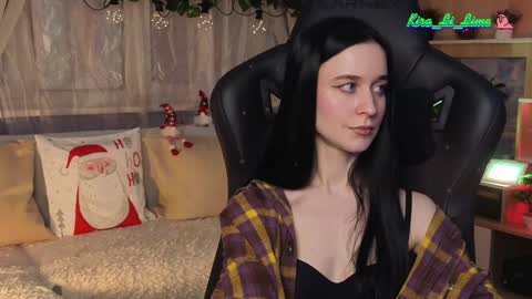 Snapshot of kiralilime chatting on 01-08-25, 04:02 Kira online show from 01-08-25, 04:02