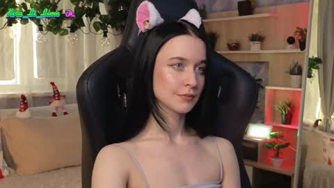 Snapshot of kiralilime chatting on 01-19-25, 12:28 Kira online show from 01-19-25, 12:28