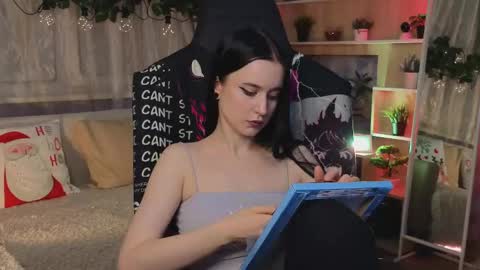 Snapshot of kiralilime chatting on 03-05-25, 07:17 Kira online show from 03-05-25, 07:17