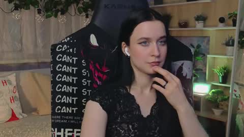 Snapshot of kiralilime chatting on 03-09-25, 09:36 Kira online show from 03-09-25, 09:36