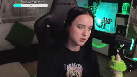 Snapshot of kiralilime chatting on 10-04-25, 11:25 Kira online show from 10-04-25, 11:25