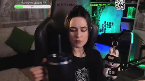 Snapshot of kiralilime chatting on 10-15-25, 05:46 Kira online show from 10-15-25, 05:46